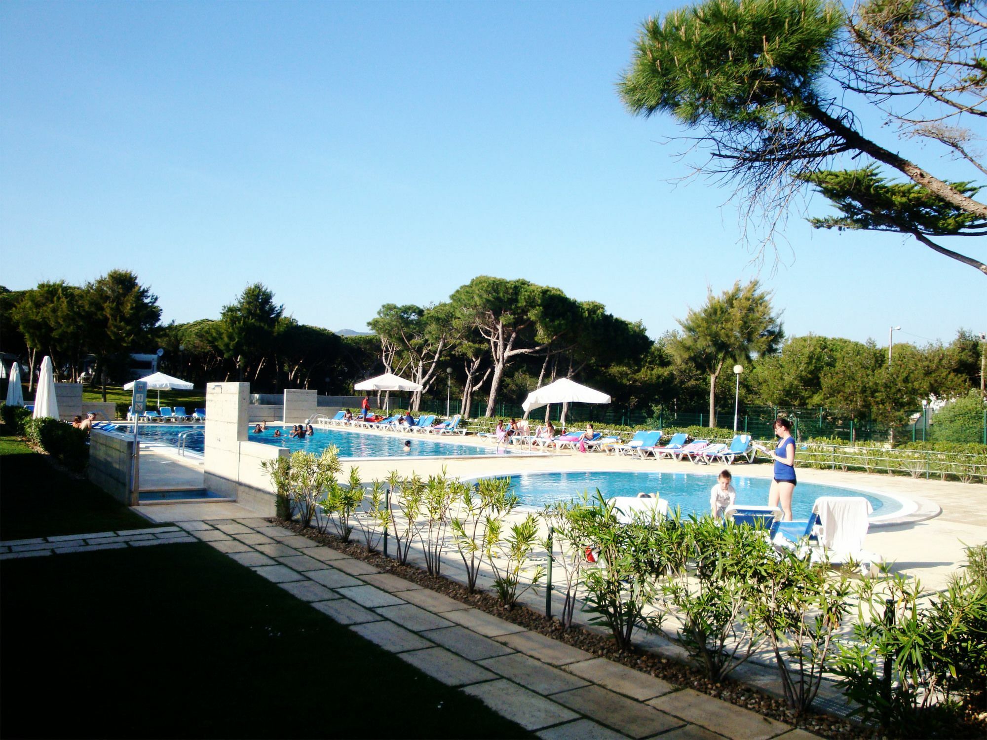 Orbitur Guincho Bungalows - Caravan Park Cascais Dış mekan fotoğraf
